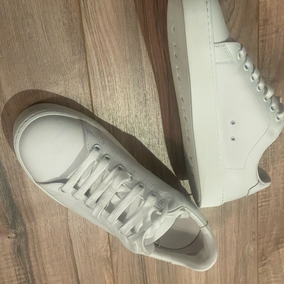 Authentic Burberry Uniform Optic White 38.5 - Picture 5 of 9